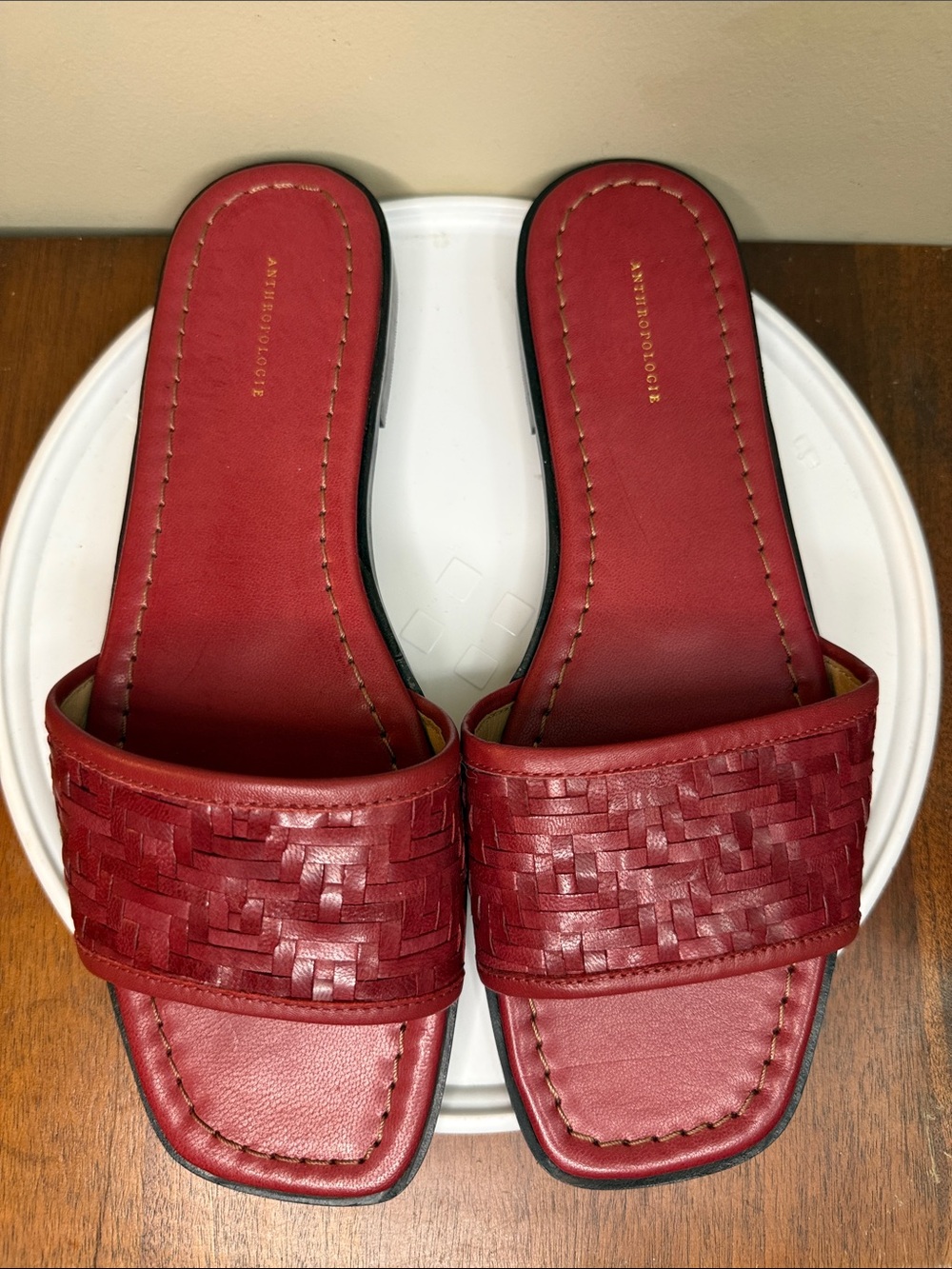 NWOB Anthropologie Red Woven Leather
Slide Sandals Size 40 - Picture 2 of 7